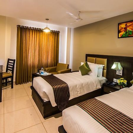 Plaza Hotel Trichy Tiruchirappalli Szoba fotó